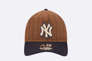 Gorra New Era New York Yankees x Three Looms MLB Wool Pinstripe 9TWENTY A-frame marrón Unisex